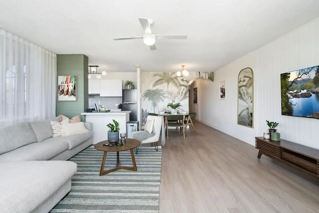 Beachfront Bliss 2 Bd Broadbeach Gold Coast