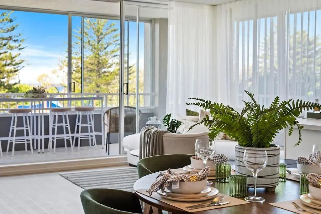 Beachfront Bliss 2 Bd Broadbeach Gold Coast 0*,  Australia